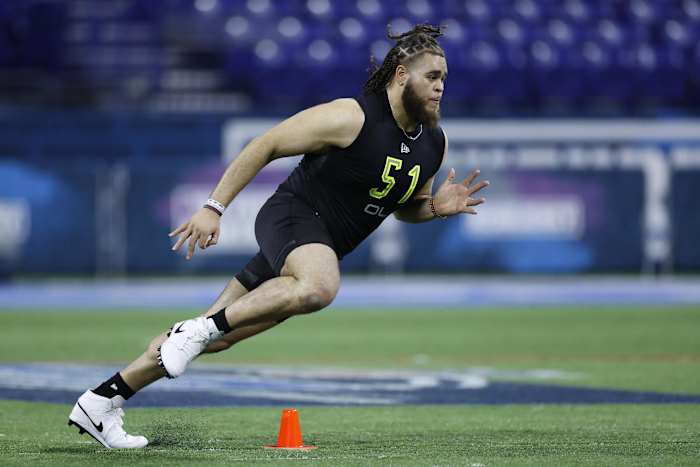 Jedrick Wills Jr. runs a shuttle at the NFL combine